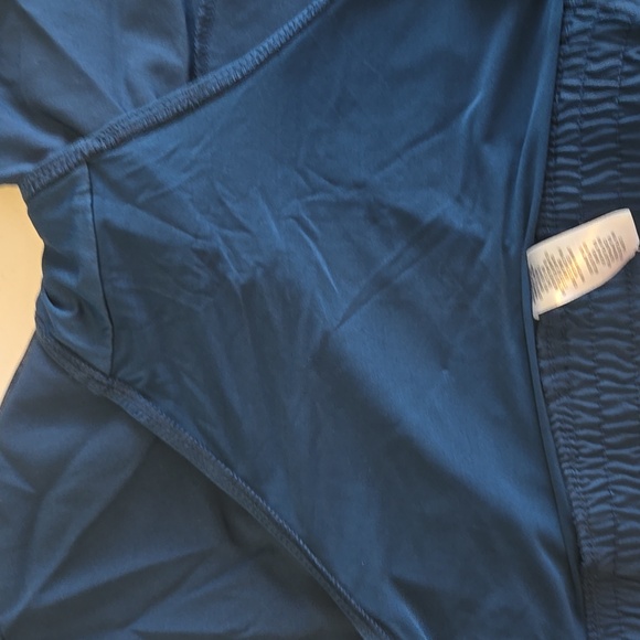 GO by Gossip Swim Shorts Sz L NWT - Picture 10 of 11